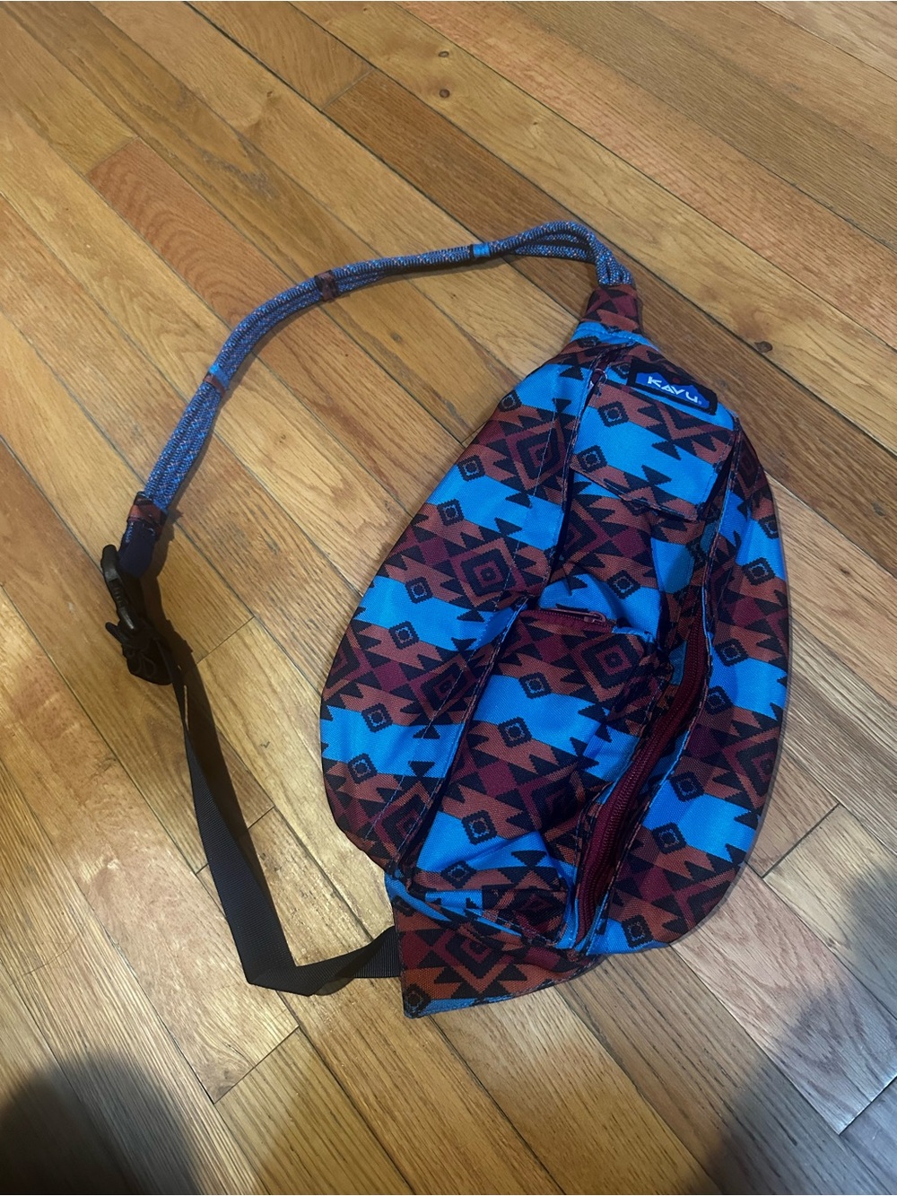 Kavu Rope Sling Bag Blue Crimson Aztec Navajo Print EUC